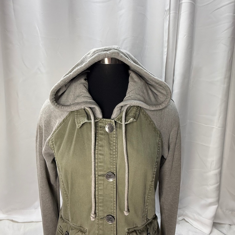 Hollister Women's‎ Army Green Anorak Jacket Gray Sweatshirt Sleeves And Hood - Picture 2 of 10